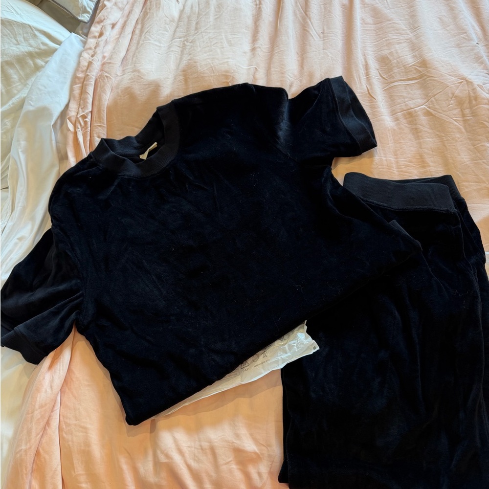 Pact Organic Velvet Wide-Leg Pants Set in Black Medium NWT - Picture 5 of 6